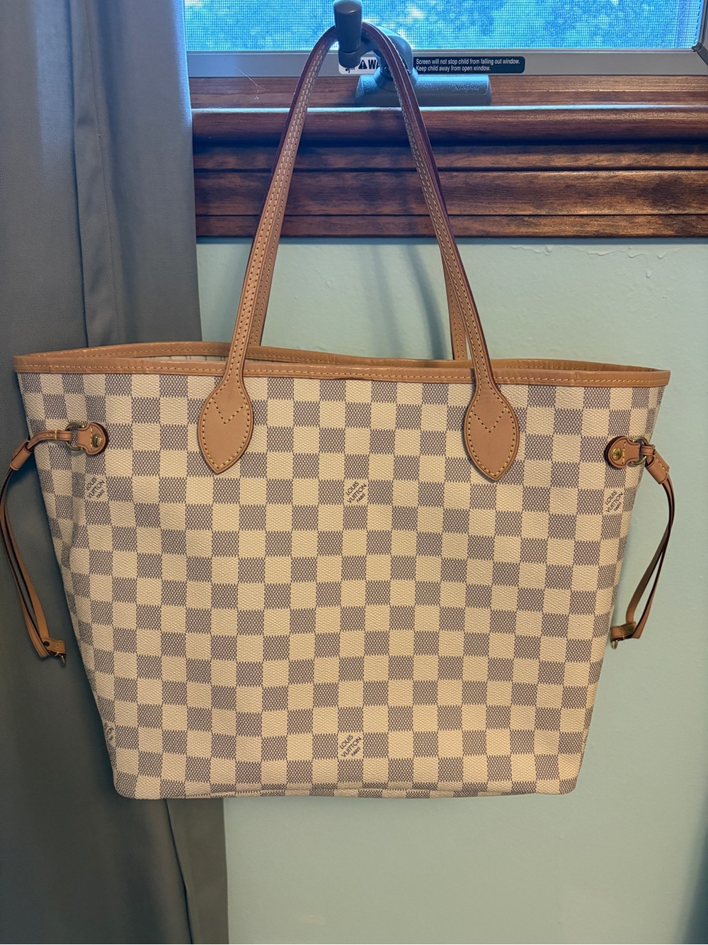 Louis Vuitton Neverfull MM in Damier Azur